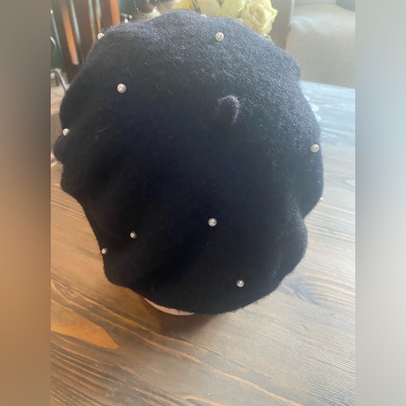 ZARA Beret WOOL KNIT Black PEARL
Beads RHINESTONE BEJEWELLED Hat - Picture 3 of 7